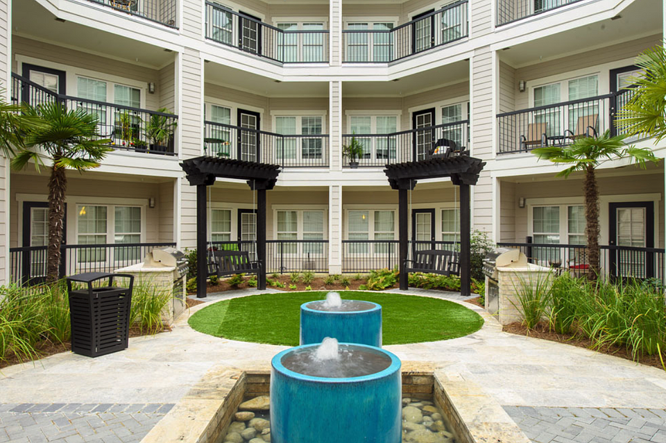 3 Apartments for Rent at Park Rowe Village at Perkins Rowe in Baton